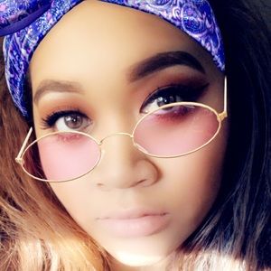 Meet your Posher, Briana